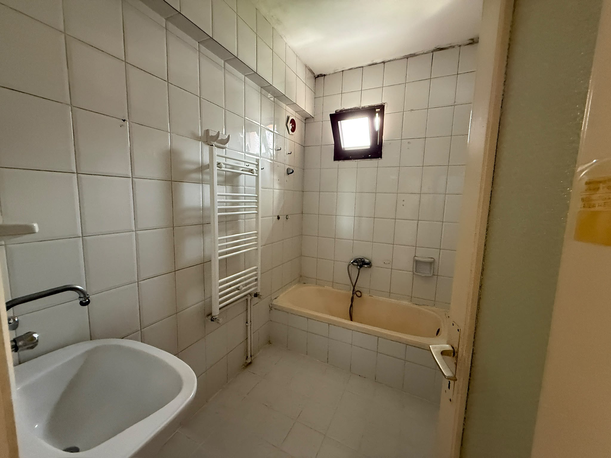 AYDINLIKEVLER SEYRAN APARTMANI